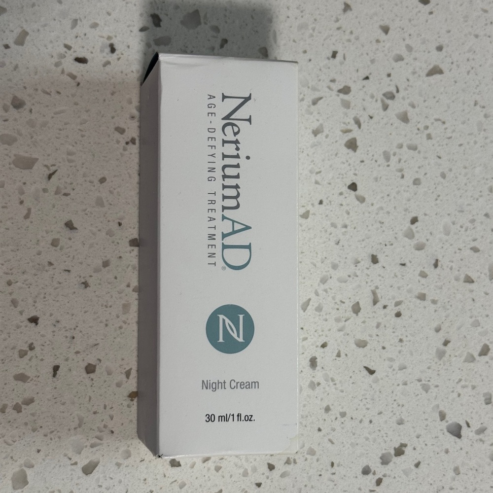 NIB Nerium AD Day and Night Cream